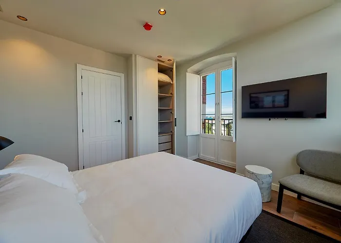 18 * Salinas (Castrillon)