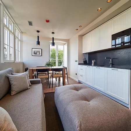 Apartmán 18 *